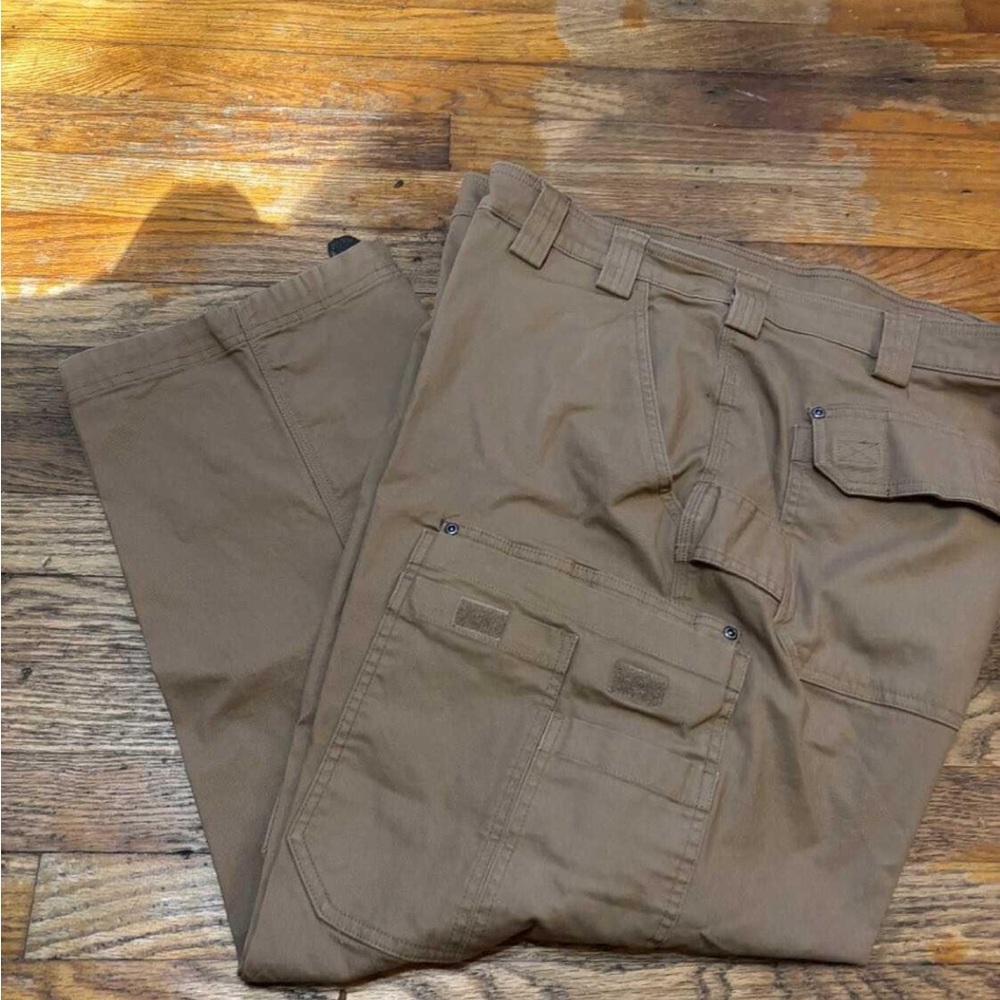 Duluth Trading Co Tan Cargo Pants